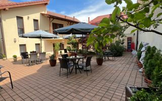 Vila de vanzare in zona Centrala/Orasul de jos - Poză 60