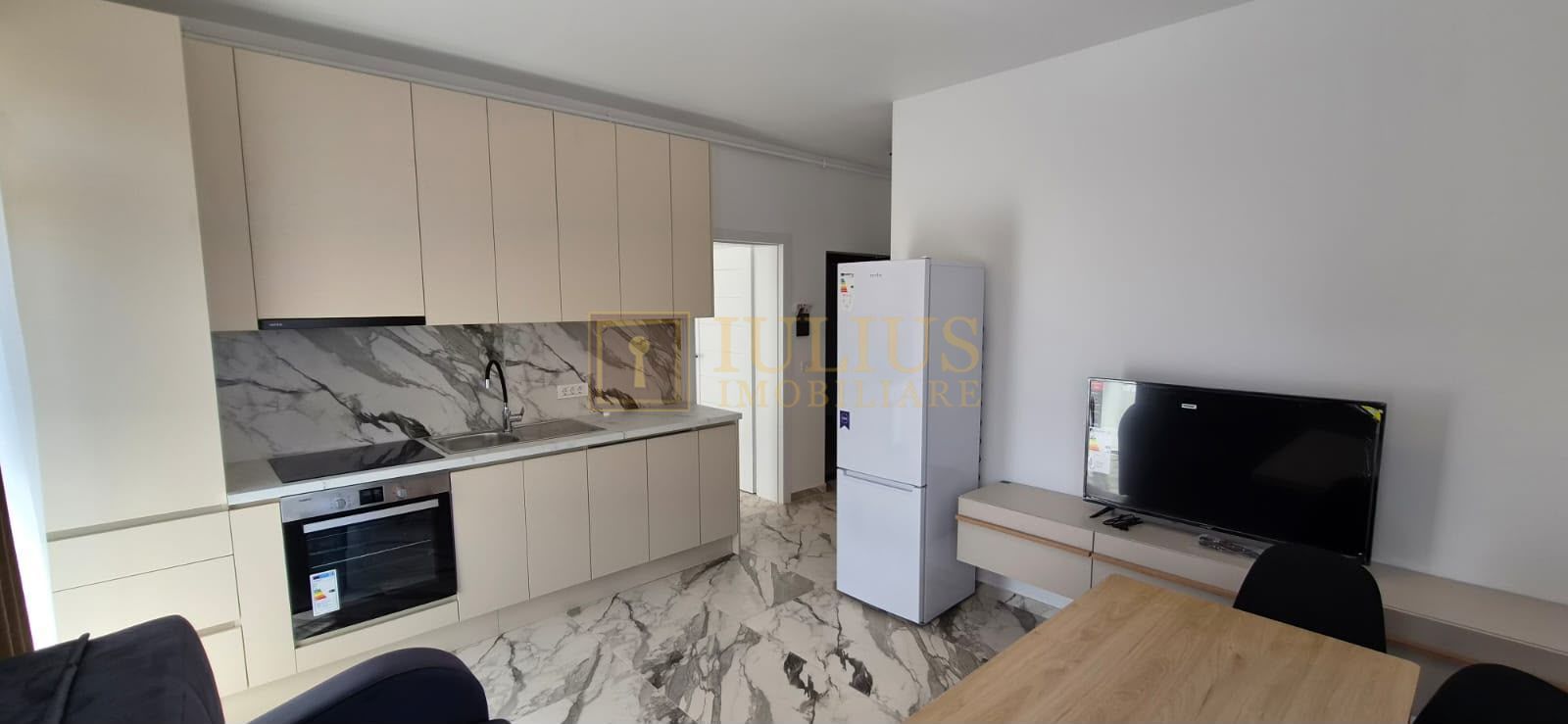 2 camere| Giroc| apartament de lux| loc de parcare| terasa| etaj 1 - Poză 3