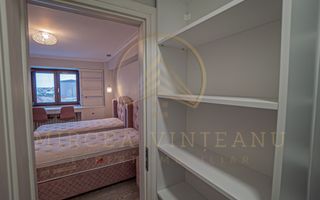 Delfinariu/B-dul. Mamaia - Apartament cu 3 camere într-un bloc finalizat în 2009 - Poză 18