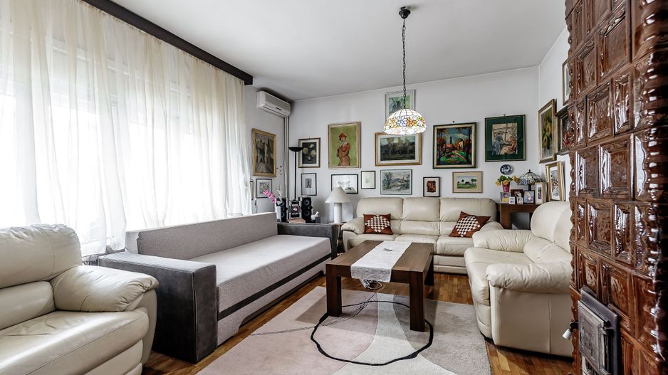 Vilă frumoasa aproape de strada Petru Rareș - Poză 5