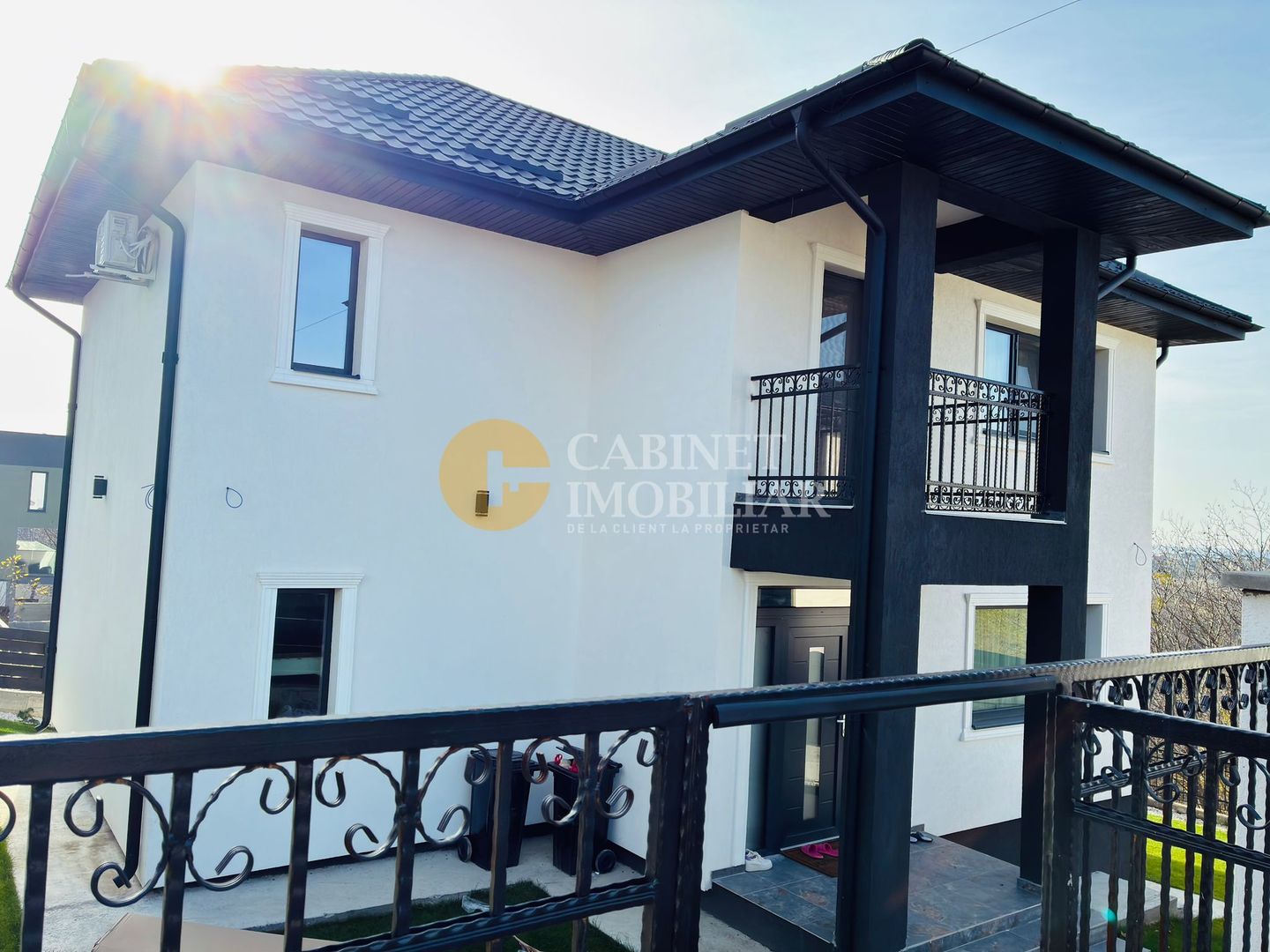 Vila Moderna - Calitate Premium - 5 camere - MOBILATA - 775mp teren - Poză 2