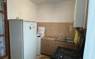 Garsonieră complet mobilată, cartier Tractorul - Poză 6