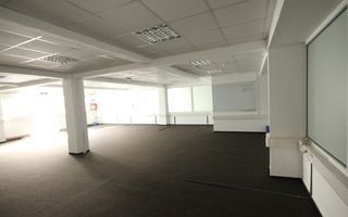 Spatii birouri/servicii - Poză 63