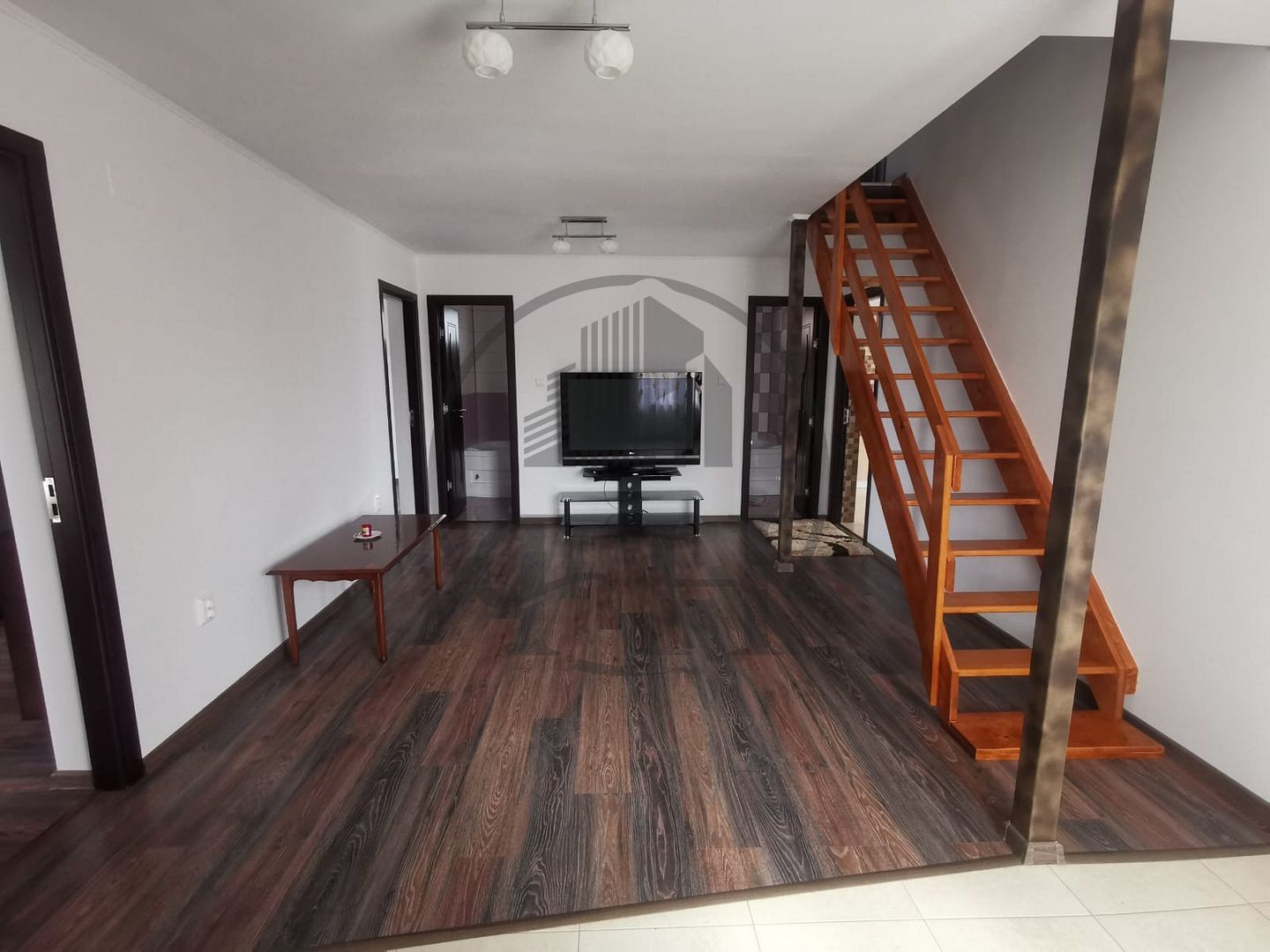 SOLD/ VANDUT Casa cu 6 camere in Valea Dacilor Constanta - Poză 4