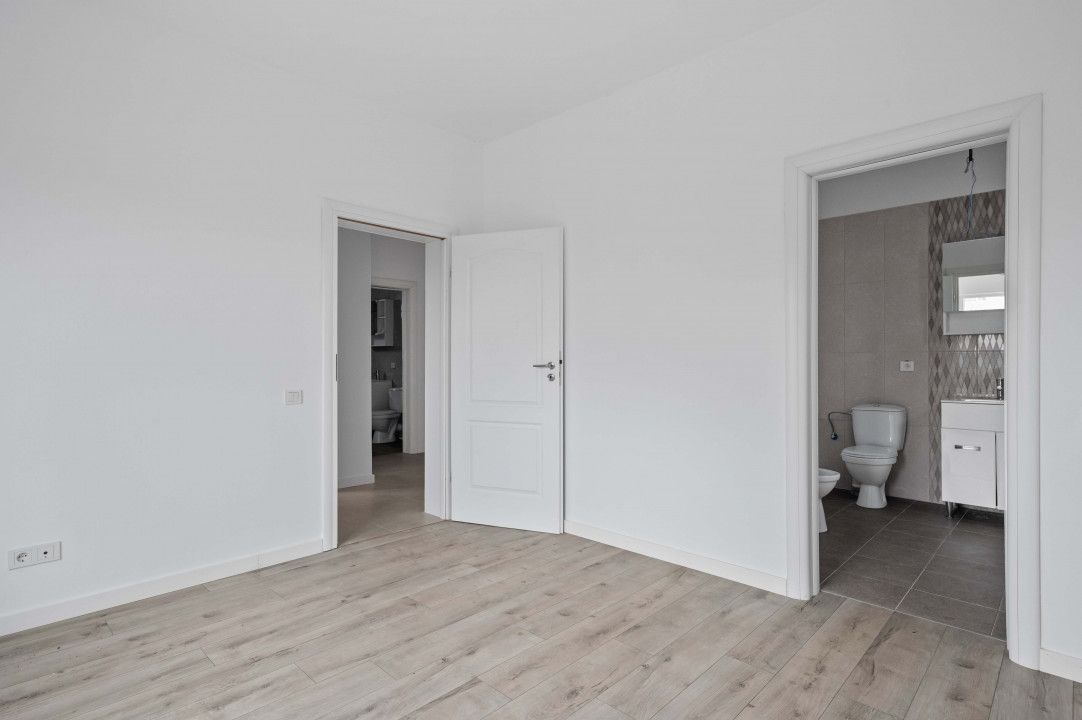 Casa Crevedia Parter Individuala - Comision 0 - Poză 10