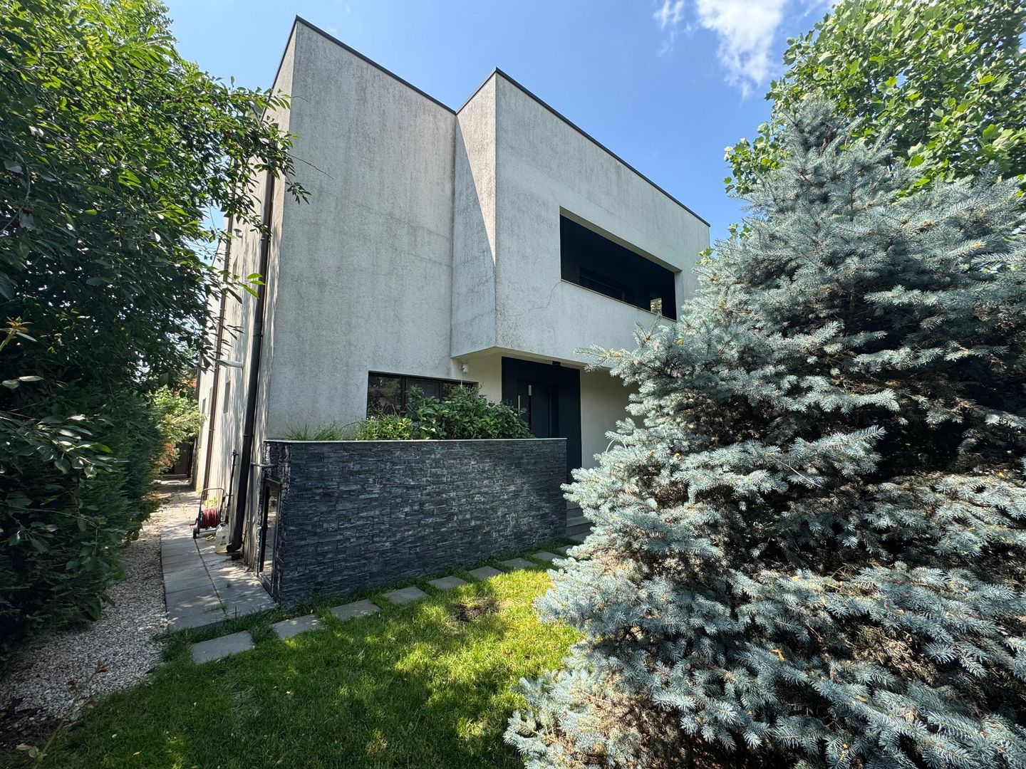 Vila de LUX Tunari, 214m2 utili, 600 curte - Poză 7