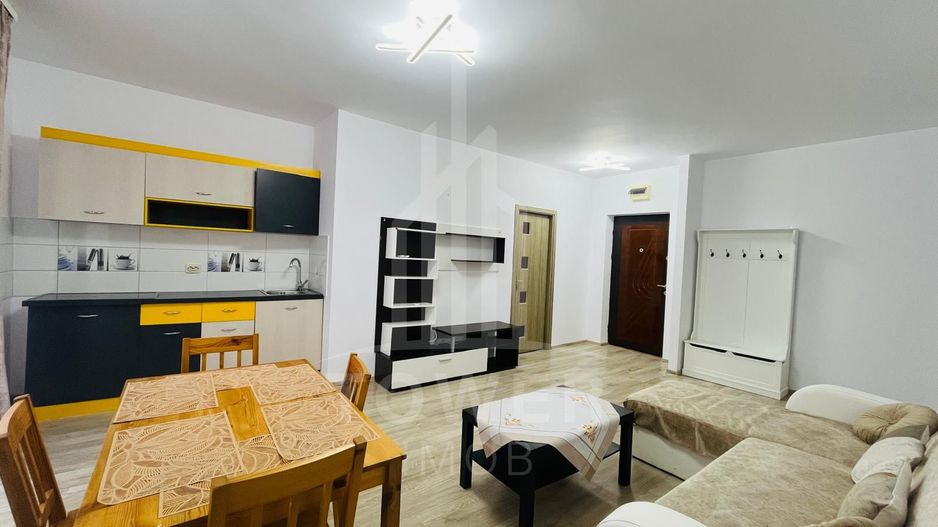 Apartament 3 camere decomandat - Poză 4