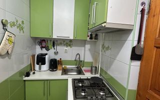 Garsonieră de vânzare | Sibiu, Vasile Aaron | baie cu geam - Poză 5