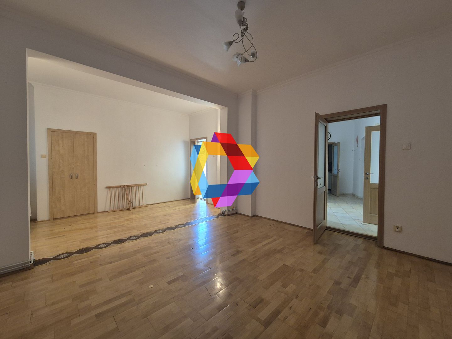 Casa de închiriat Brașov - 540 mp  # plus-imo.ro - Poză 3