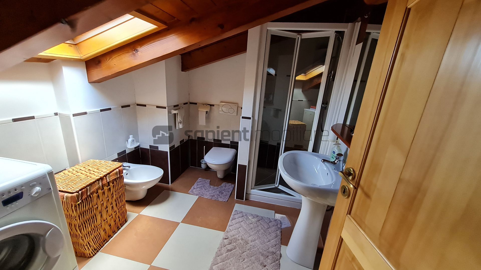 SAPIENT IMOBILIARE / Apartament deosebit - str. Cuza Vodă - Poză 15