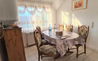 Casa pentru 2 familii, 7 Camere, 2 Garaje, 1500MP Teren - Poză 20