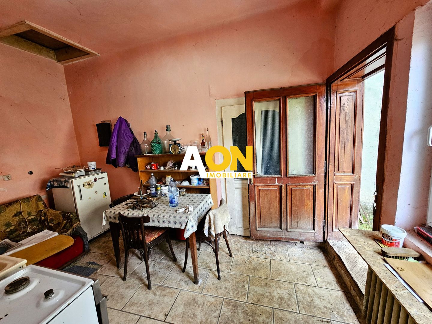 Casa veche, 5 camere, 287 mp teren, zona Prefectura. Necesita renovare - Poză 14