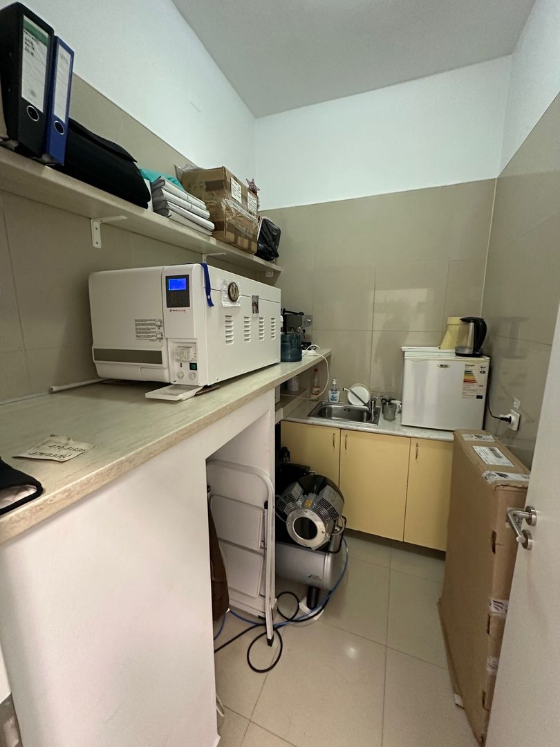 Apartament  4 camere în clădire istorica transformat în SAD - Poză 15