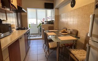 Apartament 3 camere decomandat - zona Bartolomeu - Poză 4