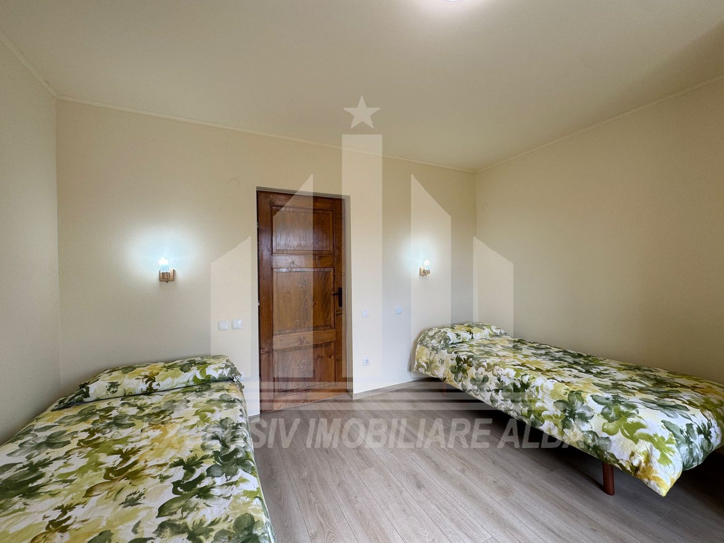 Casa individuala | De vanzare | 200 mp | 8140 mp teren | Oarda de Sus - Poză 11