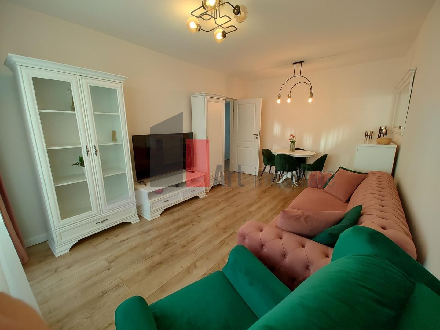 Apartament spațios, cu 3 camere, finisaje premium - Poză 2