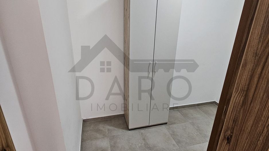 Proprietar Inchiriez apartament doua camere Maurer - Poză 3