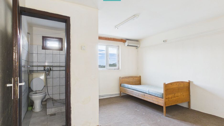 Proprietate impresionantă Sântana - 3500 mp utili - Poză 33