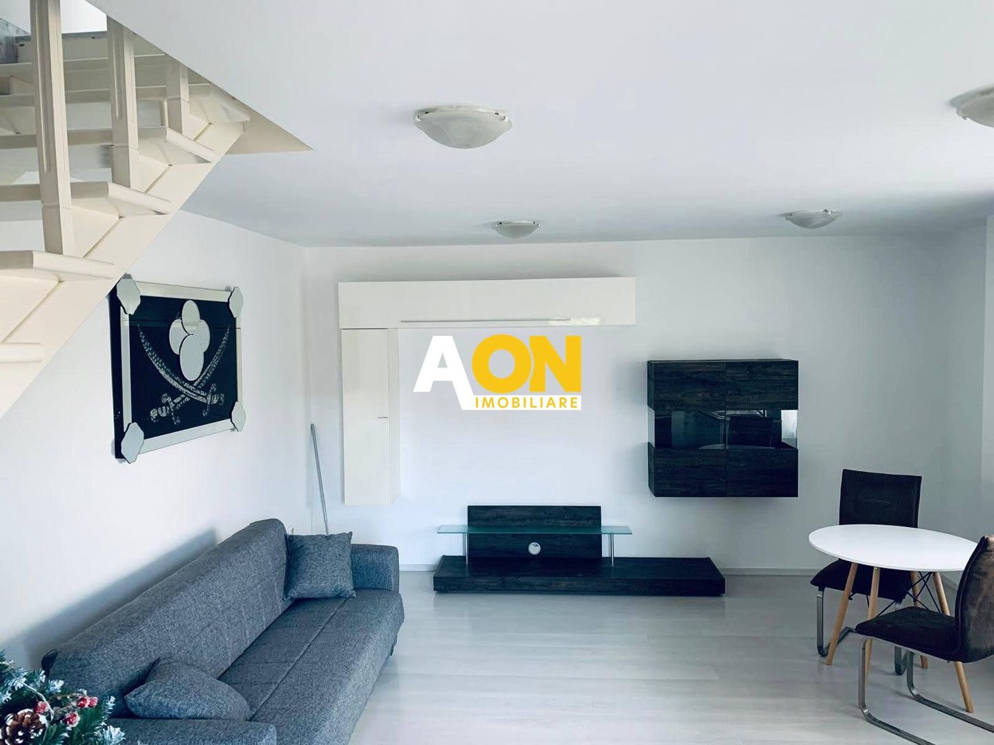 Apartament 2 camere, cu scara interioara, 55 mp utili, cartier Tolstoi - Poză 5