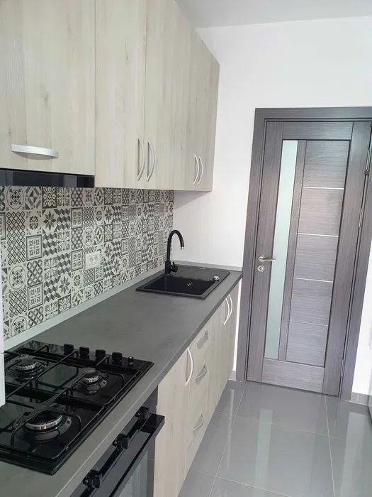 Garsonieră Exigent Plaza, centrală proprie, 7 min de metrou Lujerului - Poză 5