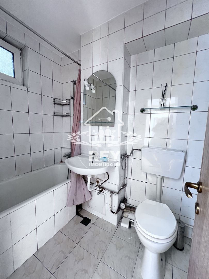 Apartament 2 camere,bloc cu lift, Str. Oștirii/Mihai Viteazul/N.Iorga - Poză 8