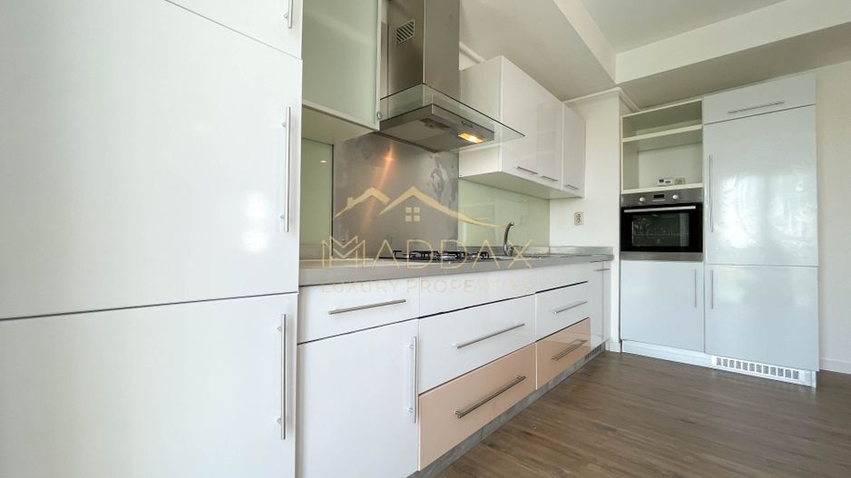 Apartament cu 3 camere // Complex Cosmopolis - Poză 9