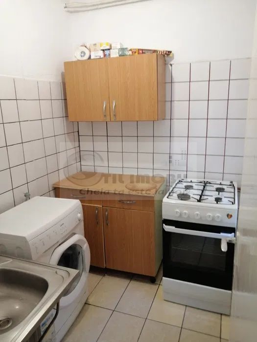 Apartament 3 camere, zonă Tatarasi 72.000 Euro - Poză 3