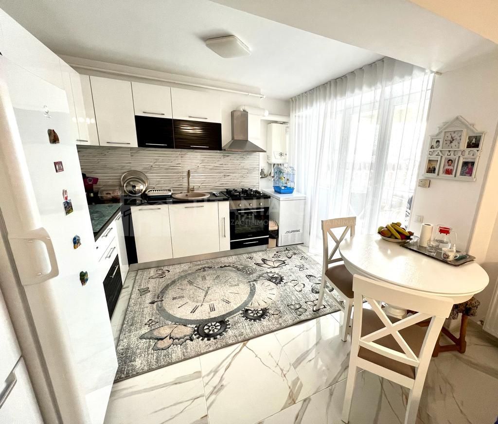 Garsoniera cocheta spre inchiriere in Coresi - Poză 1