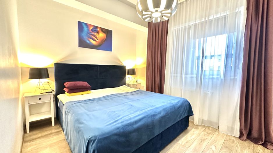 Penthouse modern de inchiririere cu 3 camere, terasă 80 mp zona Coresi - Poză 4