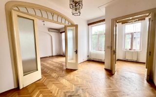 4 camere in Vila interbelica 106mp-Centrala proprie- Calea Calarasilor - Poză 1