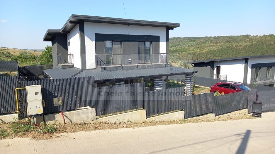 Casă/Vila de inchiriat Valea Lupului - 900 euro - Poză 1