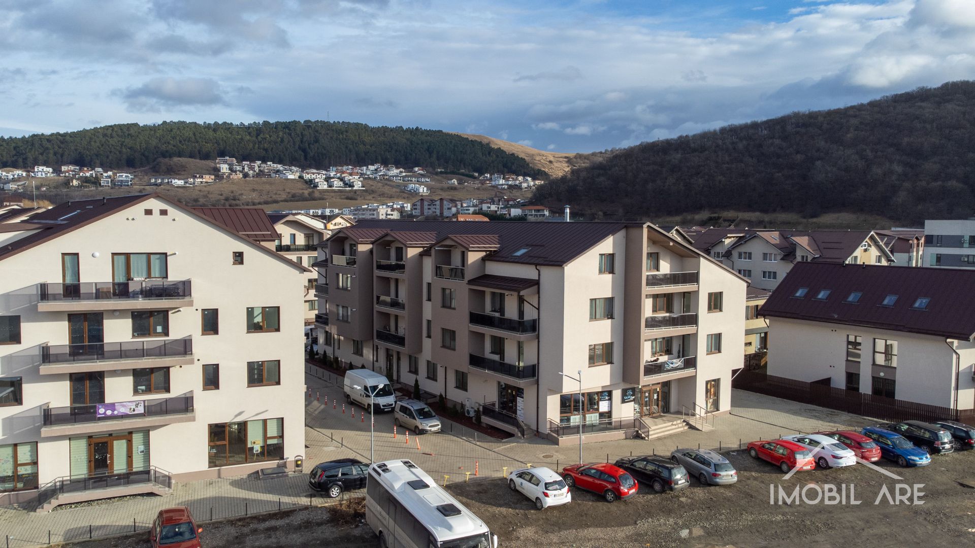 Apartament 3 camere in zona parcului Poligon - Poză 2