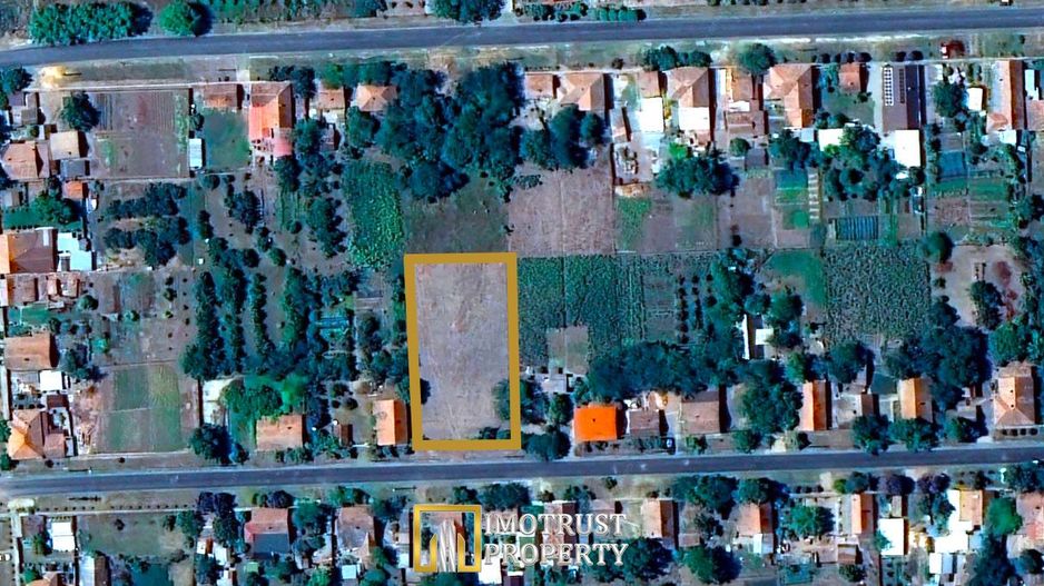 Teren intravilan |700 mp | front stradal 26 m | Dorobanți, jud Arad - Poză 1