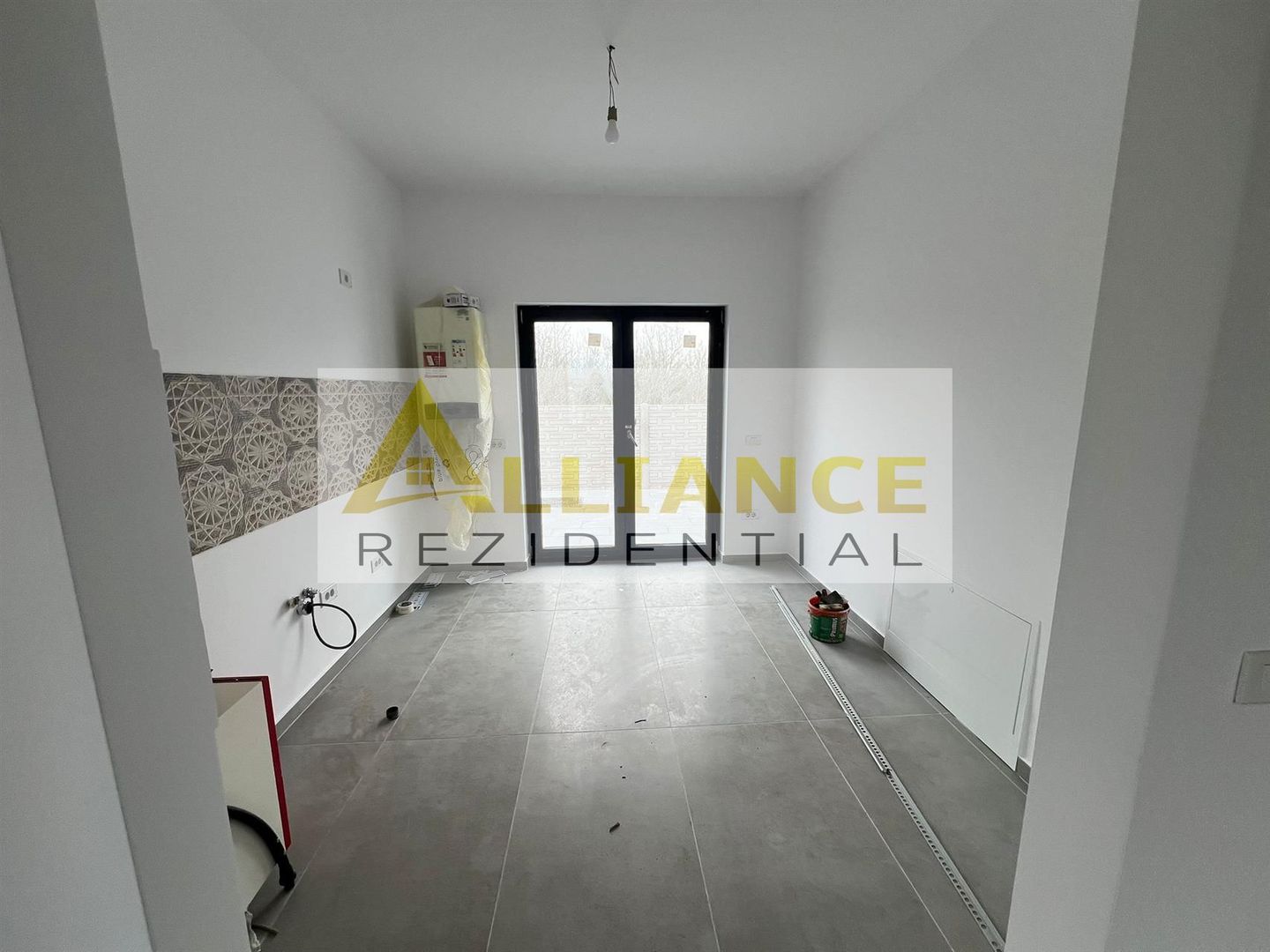 Casa parter -3 camere- Incalzire in pardoseala - Comuna Berceni - Poză 6