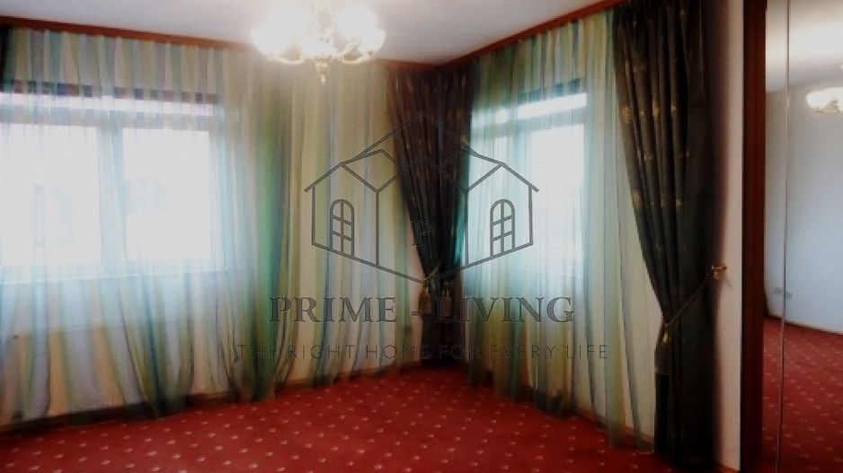 Casă de lux nemobilată cu facilități moderne și grădină extinsă - Poză 7