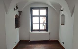 Casă  de închiriat in Centrul Istoric - Poză 6