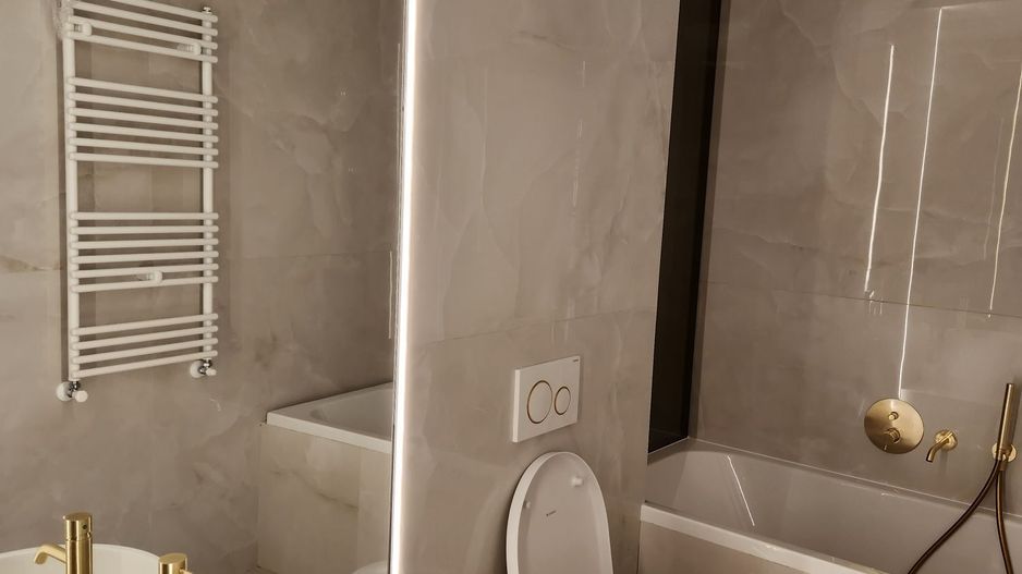 Proprietar inchiriez, studio Cortina North - Poză 4