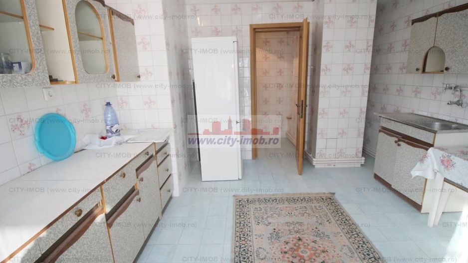 Vanzare 2 apartamente  in   VILA Drumul Sarii P + 2 - Poză 35