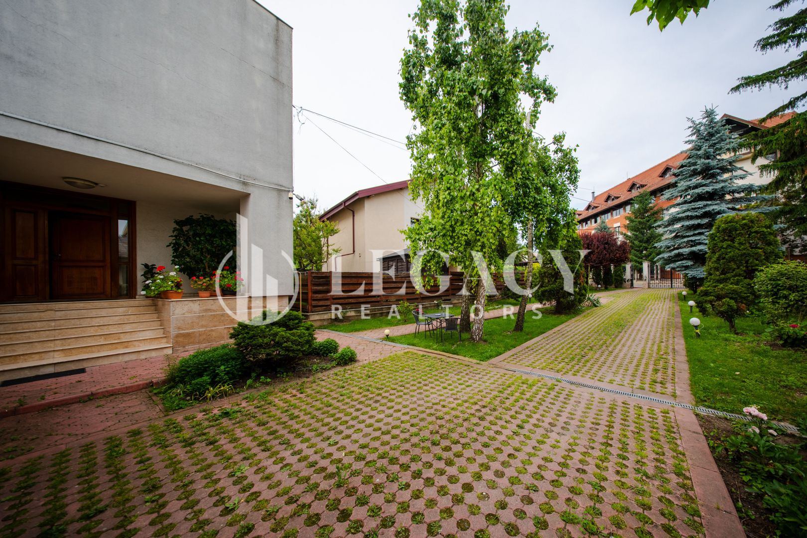 Vilă Exclusivistă în Copou – 680 mp Utili | Teren 1.414 mp - Poză 24