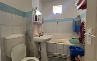 Apartament cu 3 camere - Pajura - Poză 5