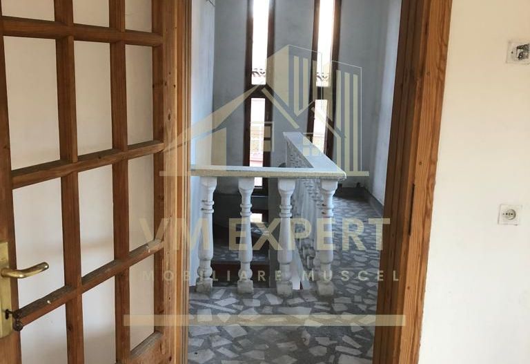 VILA 4 CAMERE, SUPRAFATA 144 MP, TEREN 491 BUGHEA DE JOS - Poză 10