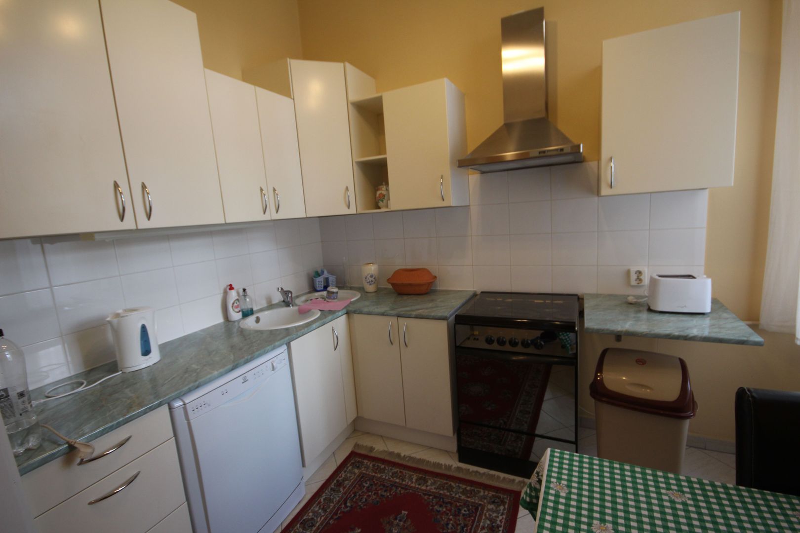 APARTAMENT DEOSEBIT IN ZONA CENTRALA - Poză 24
