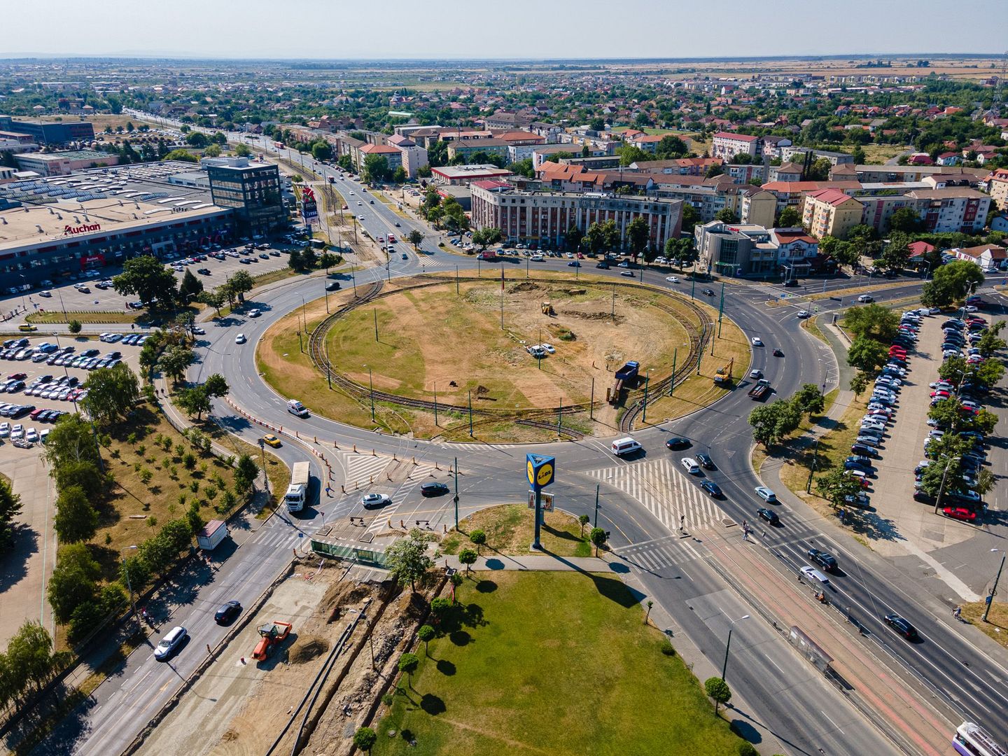 Auchan Buziasului | Spatiu Comercial 80 mp - Acces din interior | 0% - Poză 5