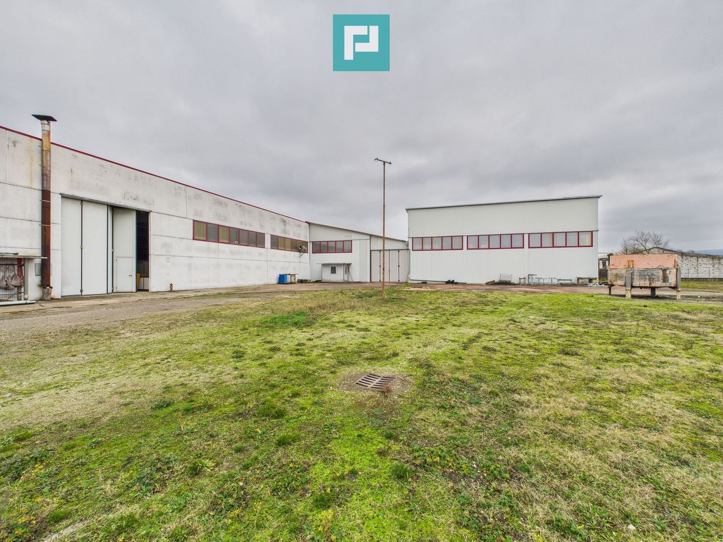 Hală de producție, cu birouri și teren, în Sebiș - Poză 65