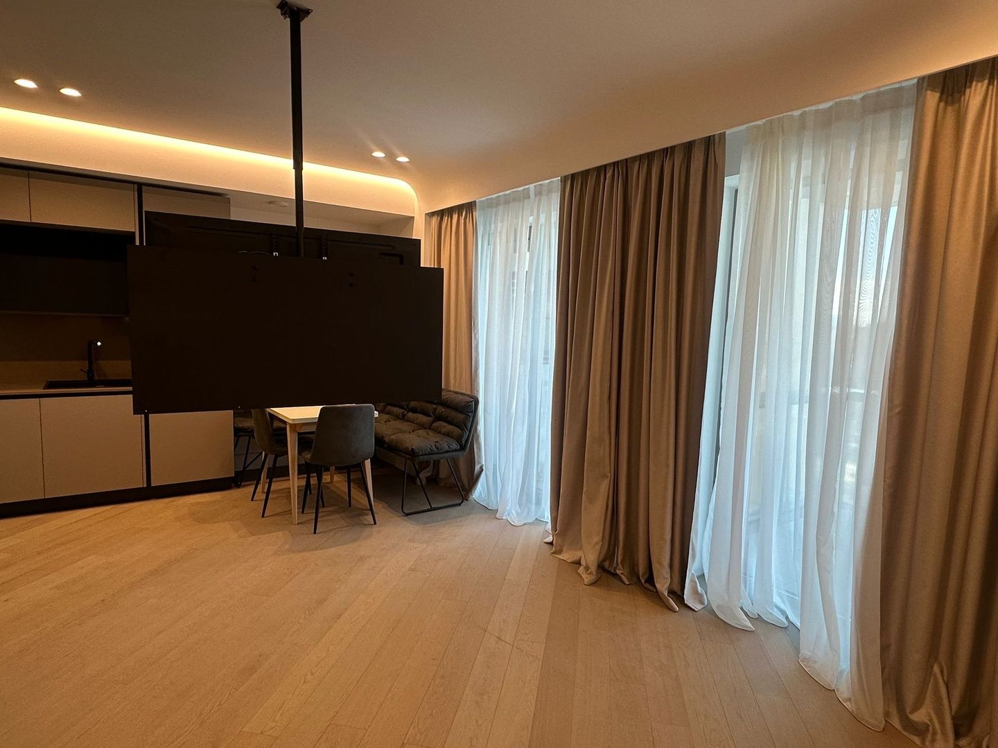 Studio prima inchiriere | Parcare | Cortina 126 - Poză 3