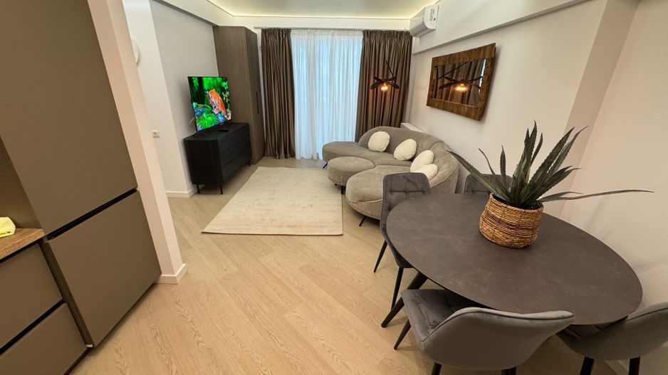 Închiriere ap. 3 camere Lux în Complex Cortina North - Poză 4