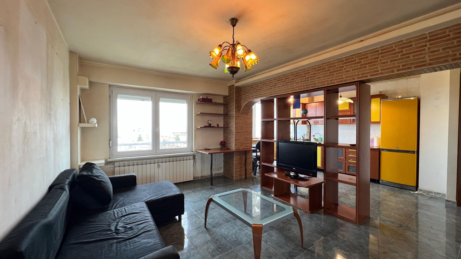 Apartament cu Panoramă Deosebită | Panduri - Cotroceni | Bloc Monolit 1990 - Poză 3