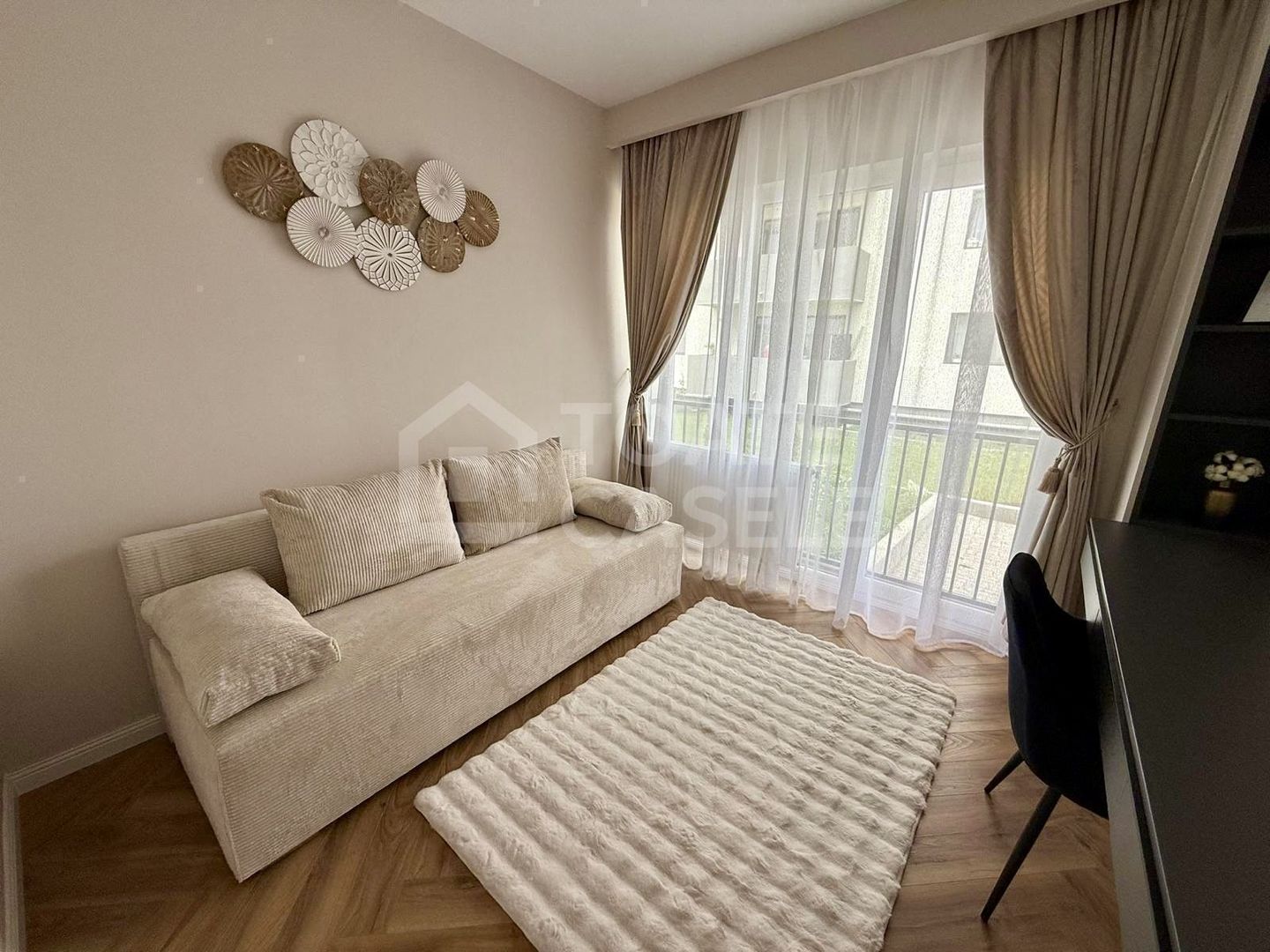 Apartament cu 3 camere, ultrafinisat, gradina, zona Terra - Poză 4