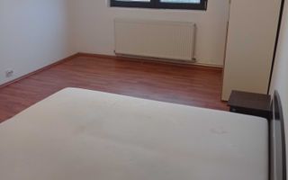 Închiriez apartament cu 1 camera Nicolina - Poză 1