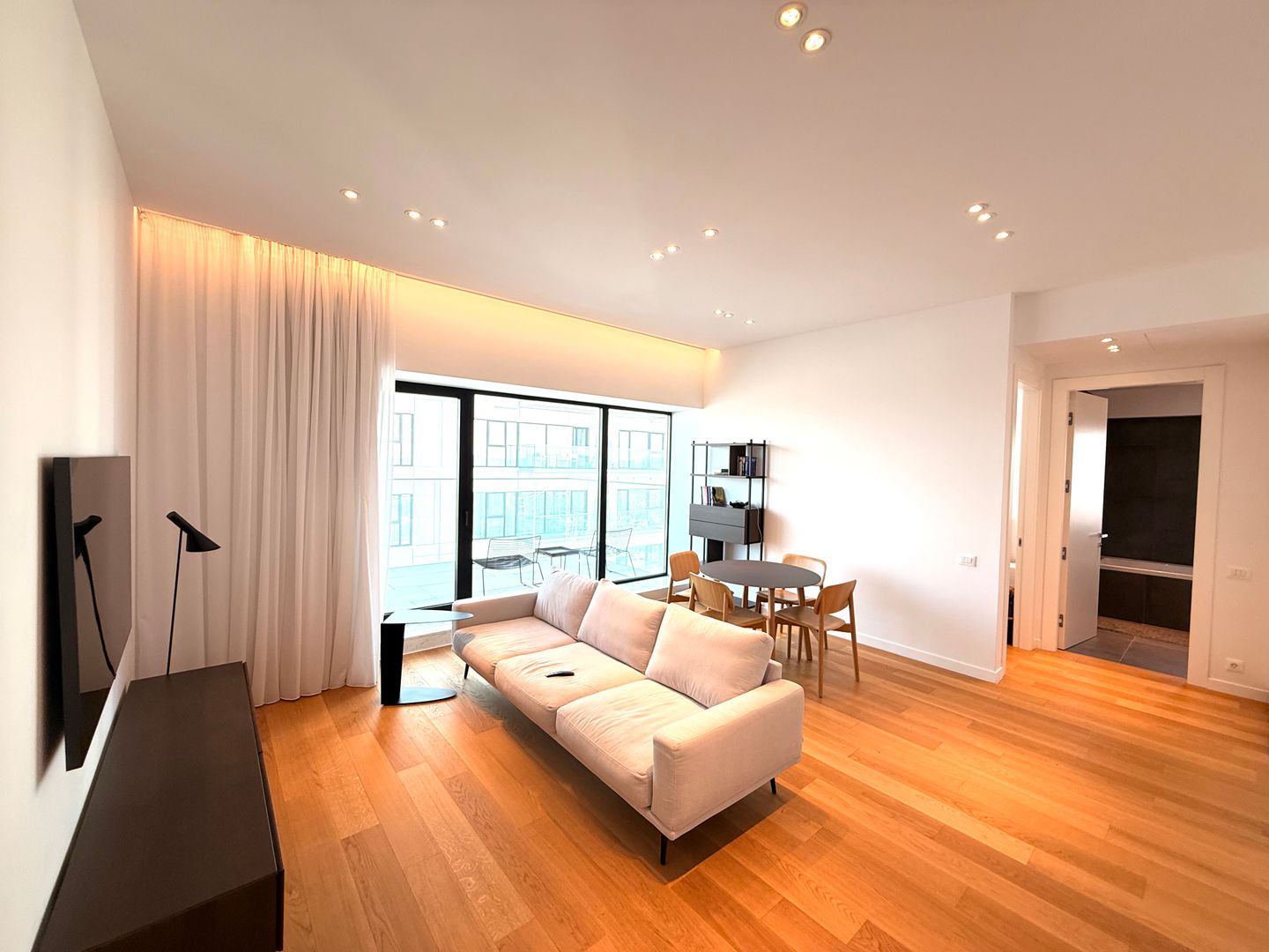 Apartament 2 camere de vanzare One Verdi vedere Park. - Poză 3